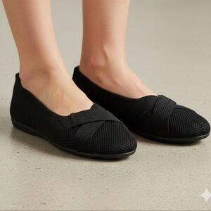 NIB Gloria Vanderbilt Debbie Knit Double Strap Flats